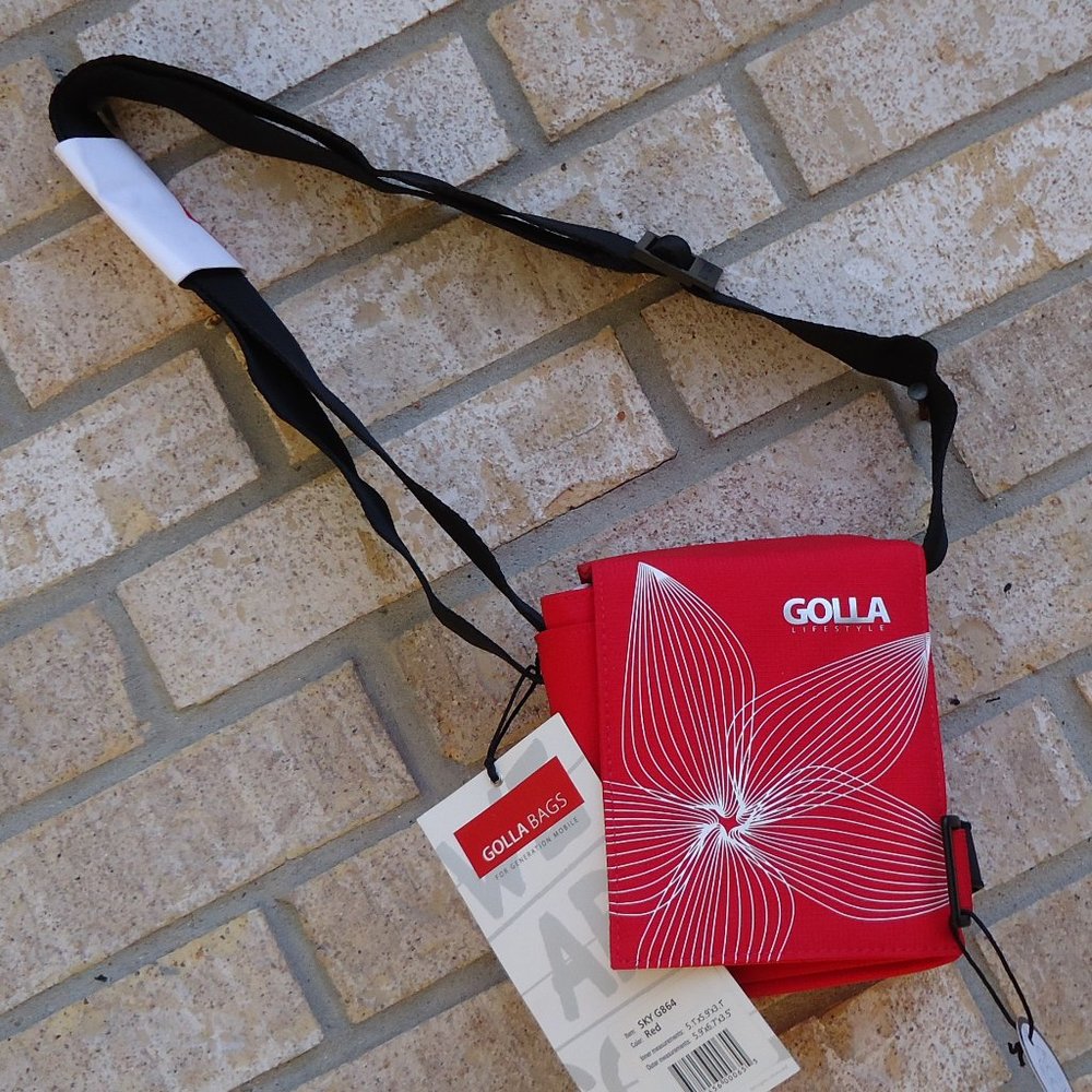 NWT. GOLLA Lifestyle camera bag for SLR camera.
